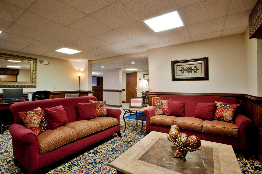 Comfort Inn Newport News-Williamsburg East Interior photo